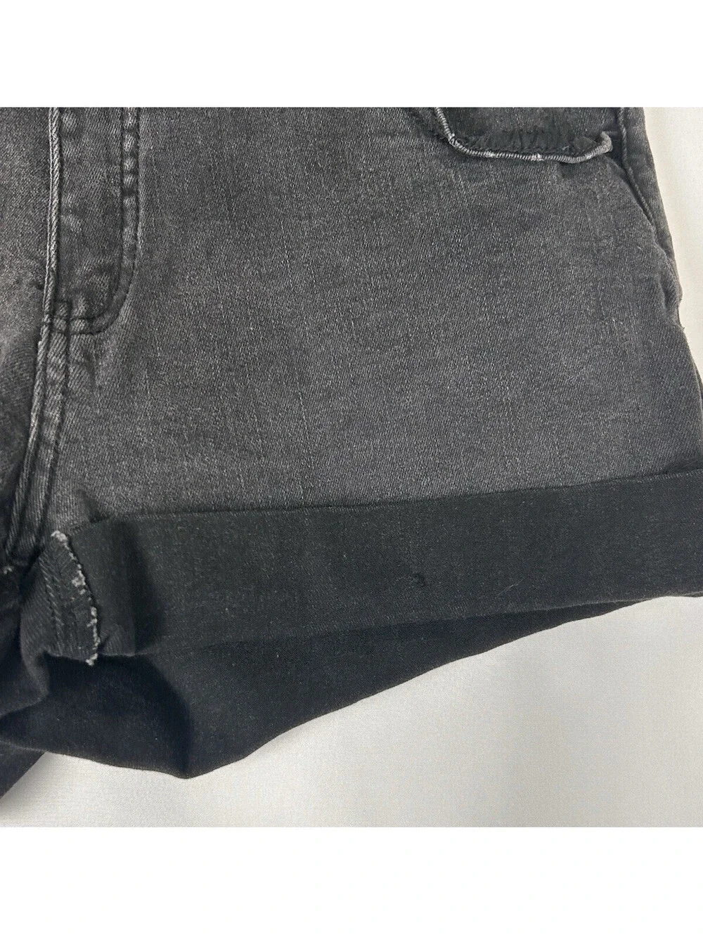 Time & Tru Women's Cut-Off Black Shorts   Size 12